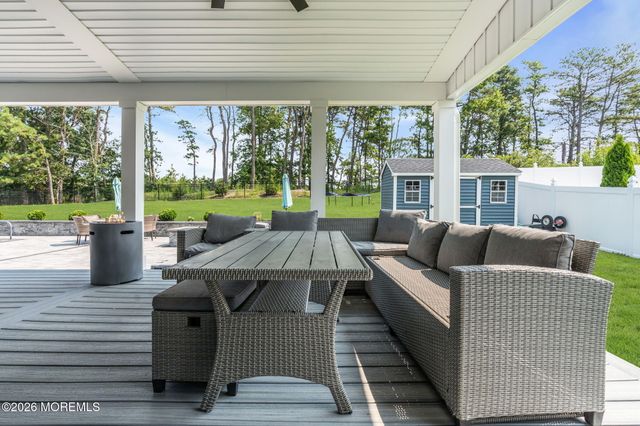 20 Hannah Lee Road, Barnegat, NJ 08005