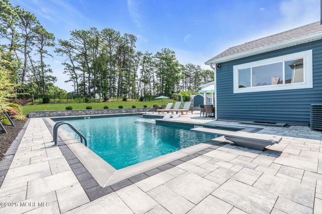 20 Hannah Lee Road, Barnegat, NJ 08005