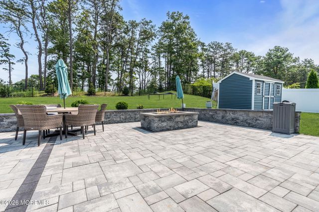 20 Hannah Lee Road, Barnegat, NJ 08005