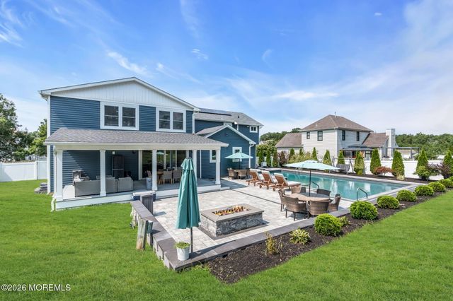 20 Hannah Lee Road, Barnegat, NJ 08005