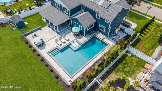 20 Hannah Lee Road, Barnegat, NJ 08005