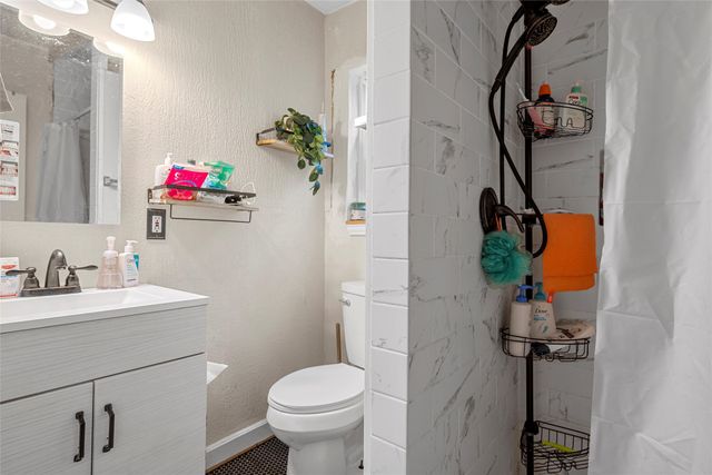 4200 Mockingbird Lane, Waco, TX 76708