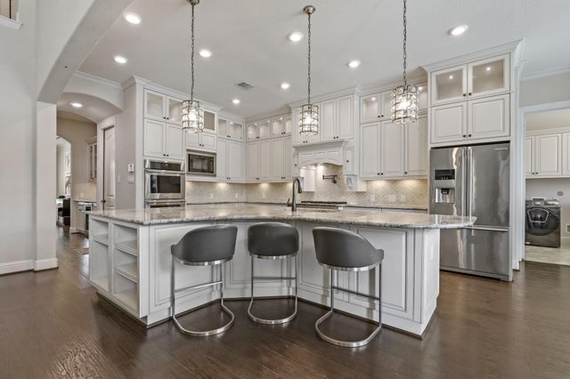 5730 Balcones Ridge Lane, Houston, TX 77059