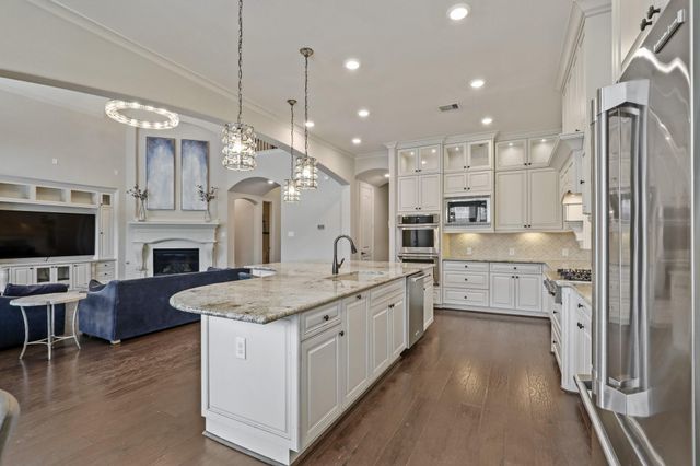 5730 Balcones Ridge Lane, Houston, TX 77059