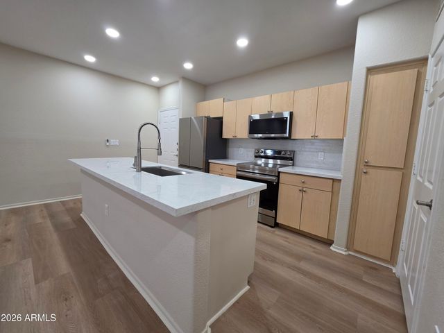 18416 N CAVE CREEK Road 2020, Phoenix, AZ 85032