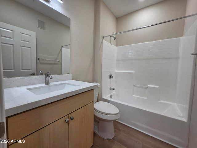 18416 N CAVE CREEK Road 2020, Phoenix, AZ 85032