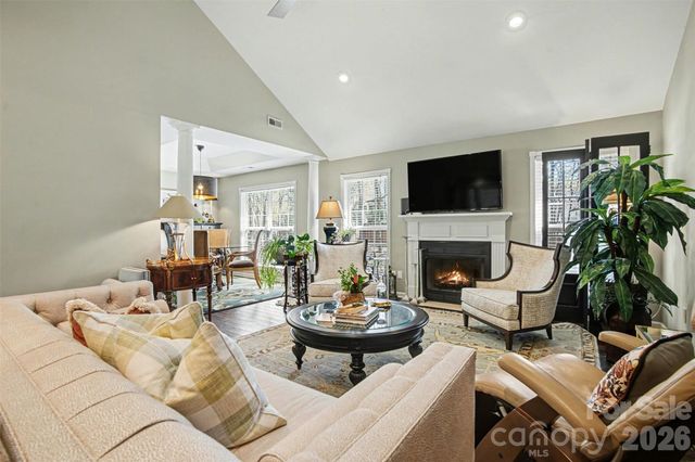 826 Savannah Place Drive, Fort Mill, SC 29715