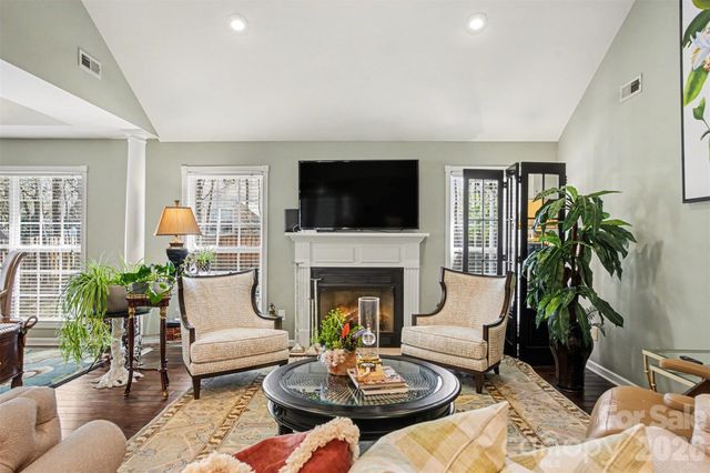 826 Savannah Place Drive, Fort Mill, SC 29715