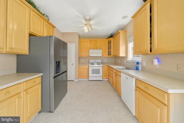 39 FERNBROOKE DR, Westampton Twp, NJ 08060