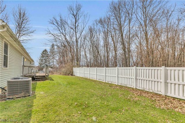 586 Abbe Road, Sheffield Lake, OH 44054