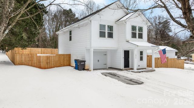 1379 Melviney Street, Statesville, NC 28677