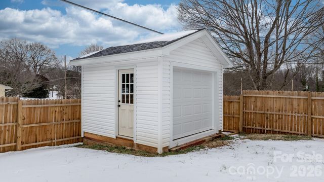 1379 Melviney Street, Statesville, NC 28677