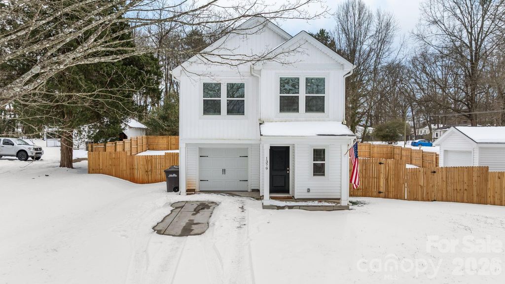 1379 Melviney Street, Statesville, NC 28677