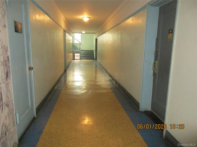 40-05 Ithaca Street 4M, Elmhurst, NY 11373