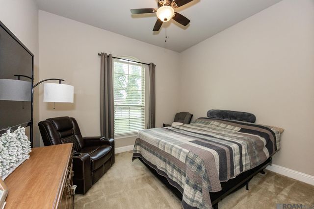 3344 Orleans Quarters Dr, Brusly, LA 70719
