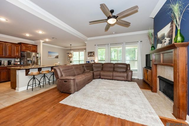 3344 Orleans Quarters Dr, Brusly, LA 70719