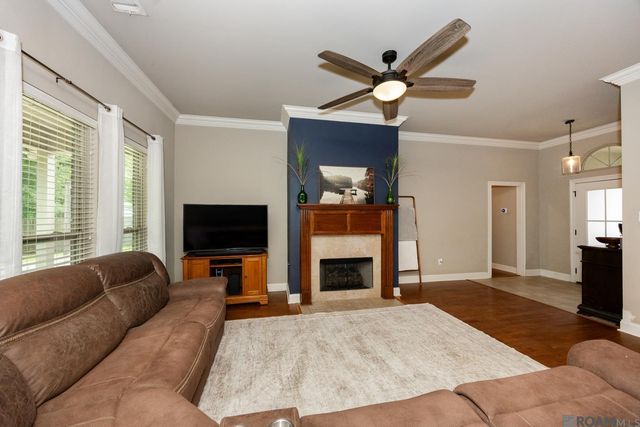 3344 Orleans Quarters Dr, Brusly, LA 70719