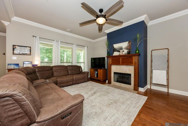 3344 Orleans Quarters Dr, Brusly, LA 70719