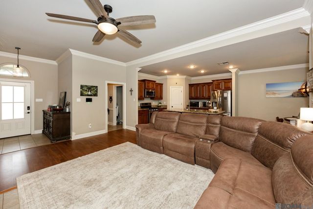 3344 Orleans Quarters Dr, Brusly, LA 70719