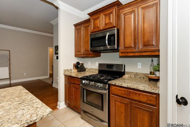 3344 Orleans Quarters Dr, Brusly, LA 70719