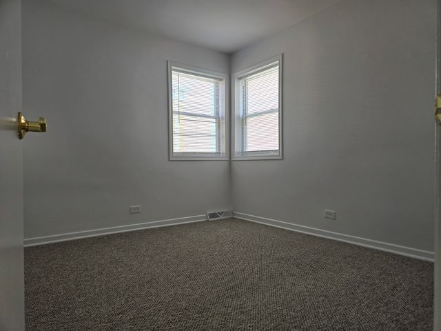 6039 N Artesian Avenue 2, Chicago, IL 60659
