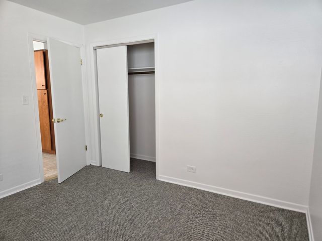 6039 N Artesian Avenue 2, Chicago, IL 60659