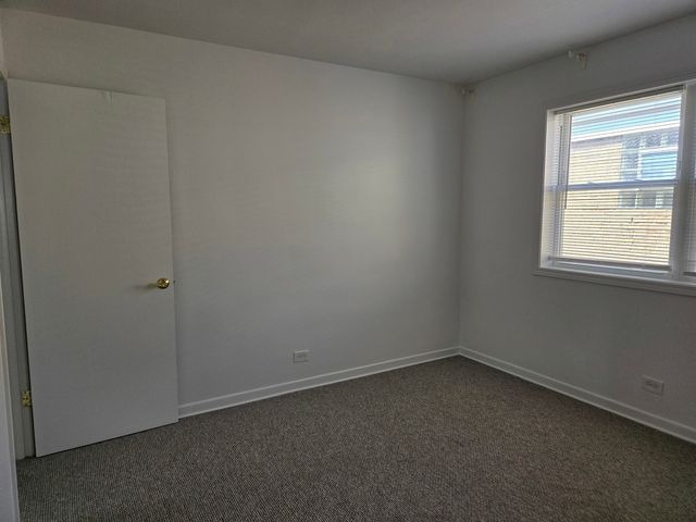 6039 N Artesian Avenue 2, Chicago, IL 60659