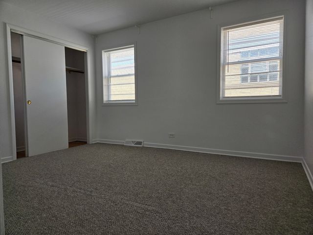 6039 N Artesian Avenue 2, Chicago, IL 60659
