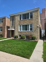 6039 N Artesian Avenue 2, Chicago, IL 60659