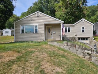 27 Bissell Place, Seymour, CT 06483