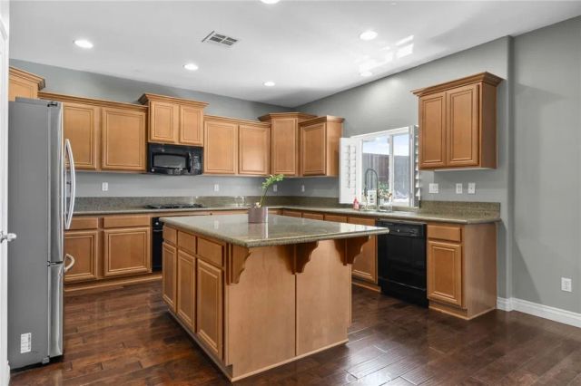 22977 Delca Lane, Wildomar, CA 92595