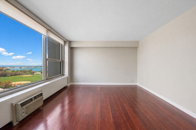 3600 N Lake Shore Drive 1608, Chicago, IL 60613