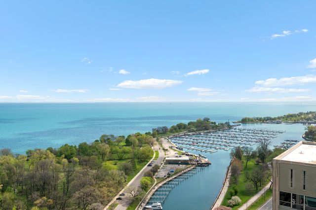 3600 N Lake Shore Drive 1608, Chicago, IL 60613