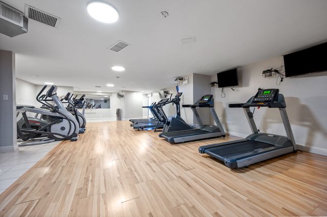 3600 N Lake Shore Drive 1608, Chicago, IL 60613
