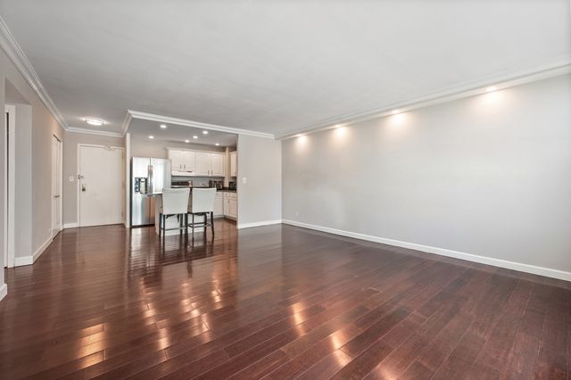 3600 N Lake Shore Drive 1608, Chicago, IL 60613