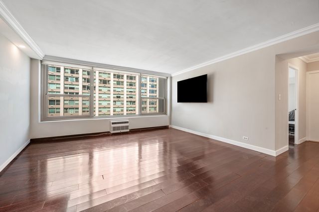 3600 N Lake Shore Drive 1608, Chicago, IL 60613