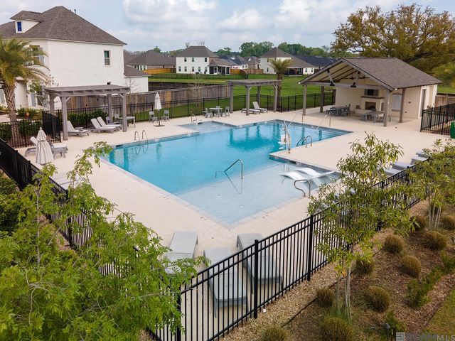 36268 Belle Parc Ave, Geismar, LA 70734