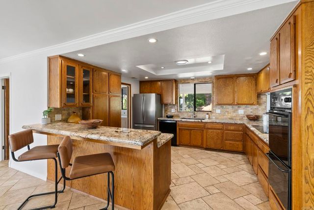 2018 Vista Grande Drive, Vista, CA 92084