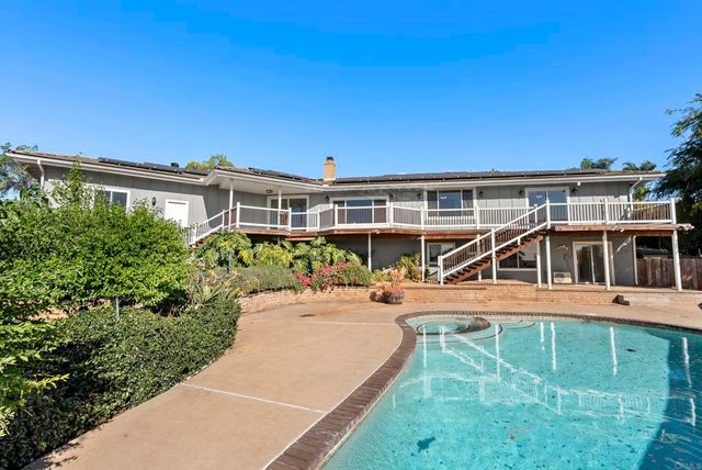 2018 Vista Grande Drive, Vista, CA 92084