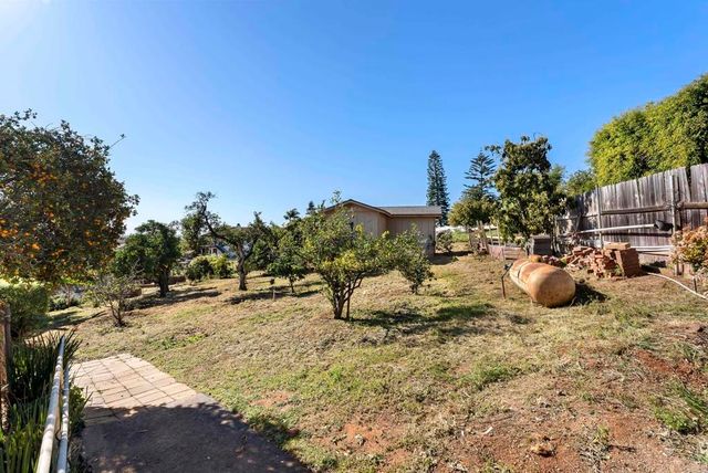 2018 Vista Grande Drive, Vista, CA 92084