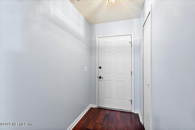 8461 IVEY Road, Jacksonville, FL 32216