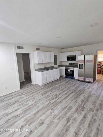 6759 BRANDEMERE Road S, Jacksonville, FL 32211