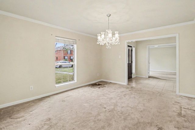 206 Clear Creek Mdws Drive, League City, TX 77573