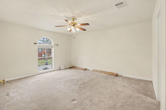 206 Clear Creek Mdws Drive, League City, TX 77573