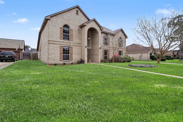 206 Clear Creek Mdws Drive, League City, TX 77573