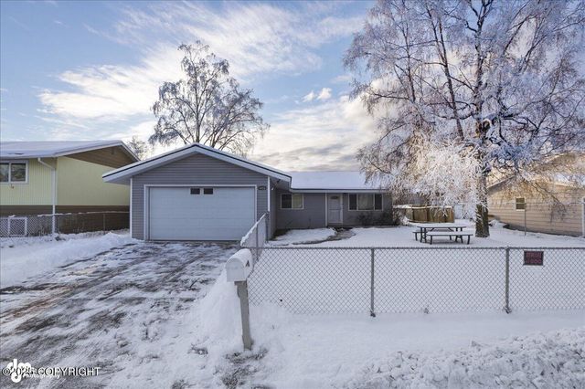 8024 E 3rd Avenue, Anchorage, AK 99504