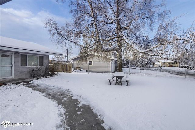 8024 E 3rd Avenue, Anchorage, AK 99504