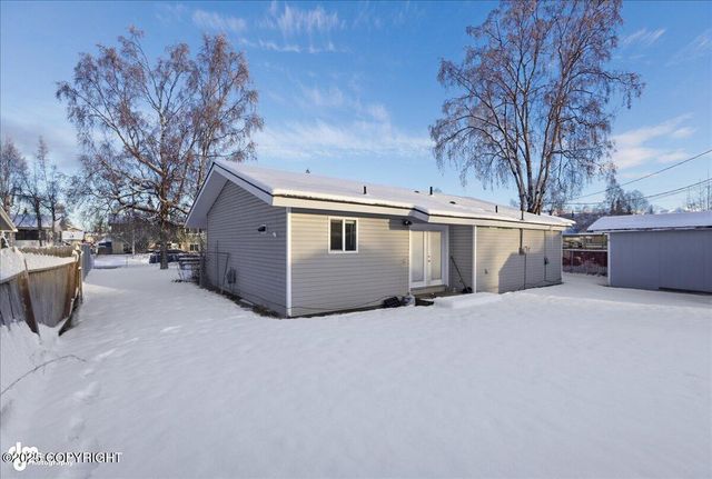 8024 E 3rd Avenue, Anchorage, AK 99504