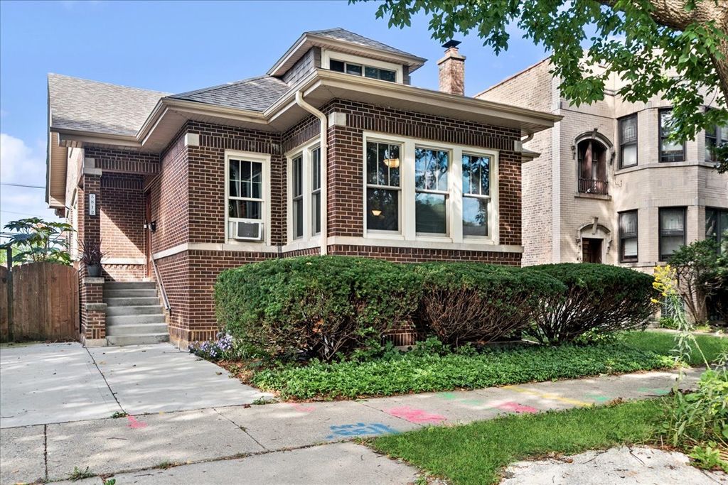 5812 N Fairfield Avenue, Chicago, IL 60659 — exterior