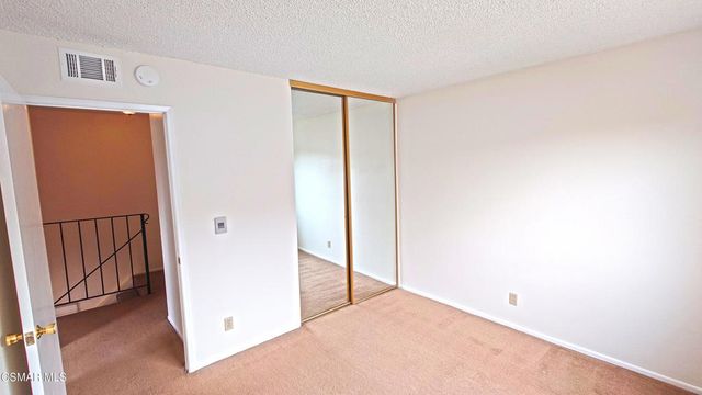 2026 Calle La Sombra 2, Simi Valley, CA 93063